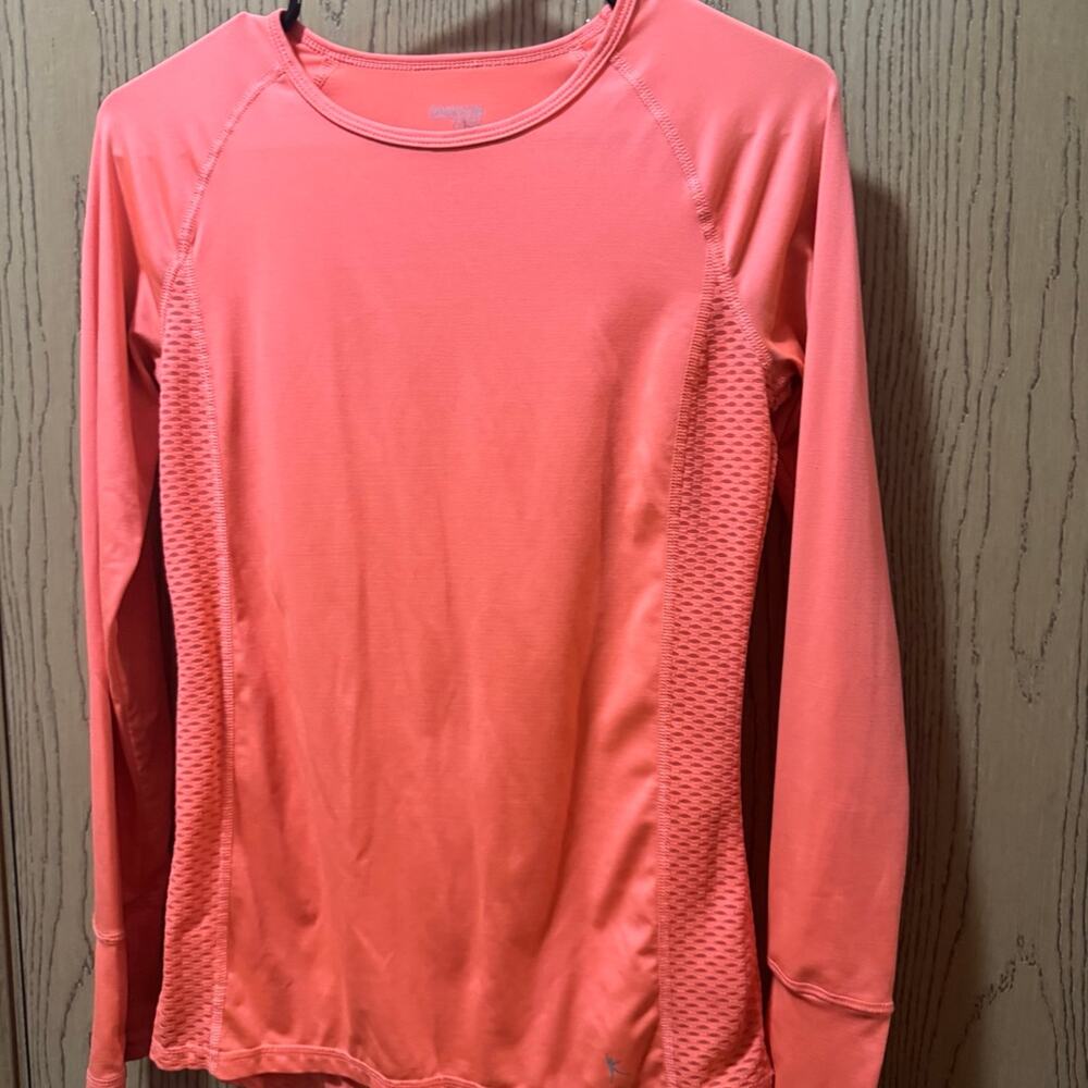 Long sleeve active wear shirt size Small - Picture 7 of 8